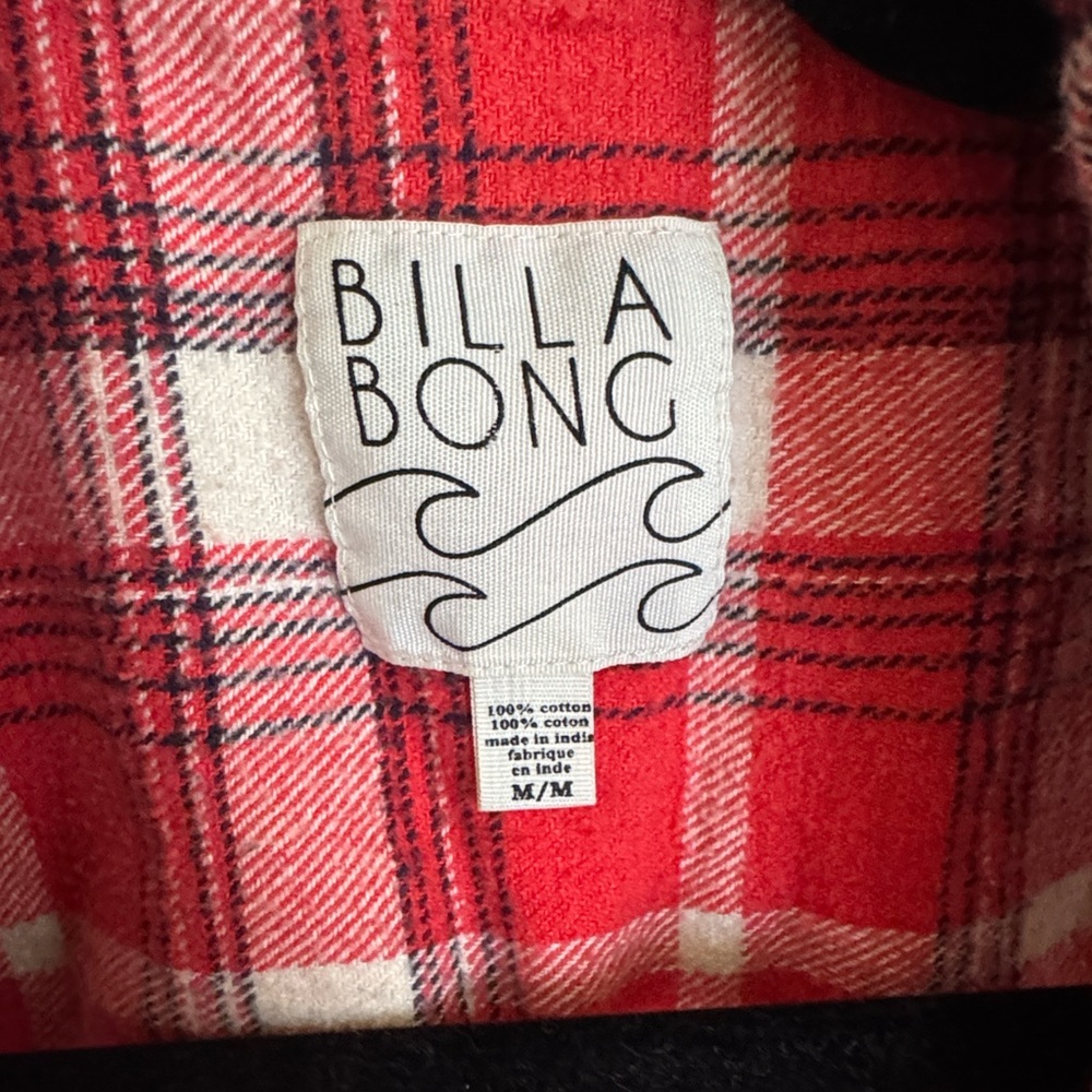 Billabong Red Plaid Cutoff Flannel Shirt — Women’s Size M - Picture 2 of 3